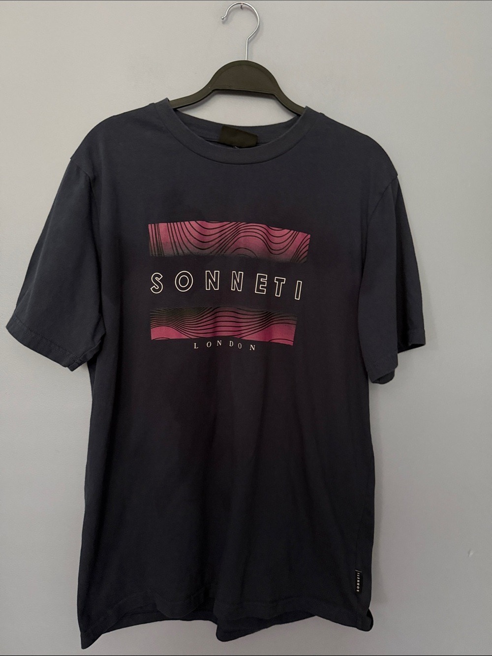 Sonneti London Acer Graphic T-Shirt Large Navy Topographic Streetwear